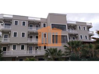 Commercial unit for sale in Golem, Alb