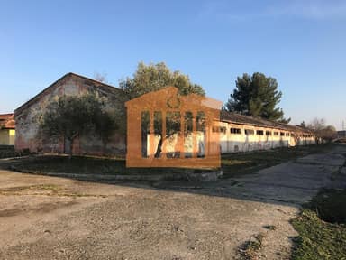 Warehouse / hall for sale in Rruga Shijak Durres,prane A.G Motors