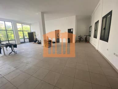 Commercial unit for rent in Prane Spitalit, Durres