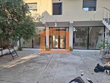 Commercial unit for rent in Lagjja 16, Durres