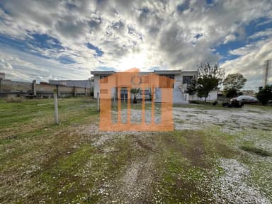 Commercial unit for rent in Plepa, Durres