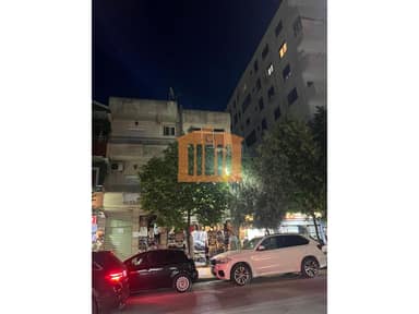 House for sale in buze rruges kryesore ''Mujo Ulqinaku'', Durres