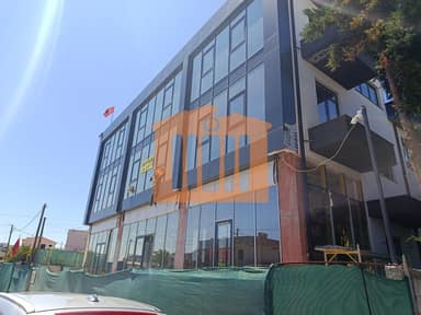 Commercial unit for rent in Kryqi i Kuq, Durres