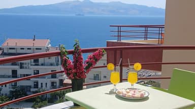 Sea view apartment with one bedroom