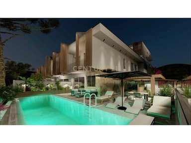 Villa with Pool For Sale in Currila Coast, Durrës (Sea View)