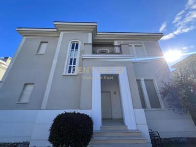 Villa for rent in "Rolling Hills 1"