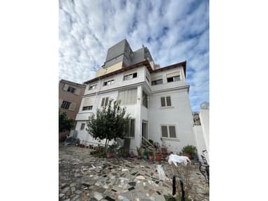 Villa 5+4 For Rent in Durrës