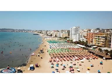 Business and Unit for Sale, 8 Rooms for Air Bnb, Durres