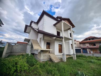Villa for Sale on Voloreka Street – Desired and Valuable Location