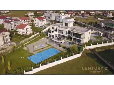 For rent – Luxurious 3-floor villa, Paskuqan Lake