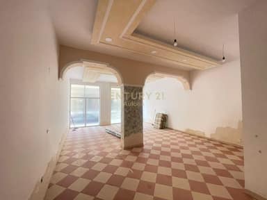 Shop for Rent on the Lungomare, Vlora - 600€