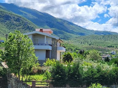 Villa for Sale in Tragja