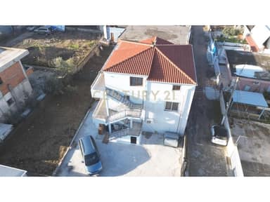 3-Storey Villa for Sale in the Ex-Kenete