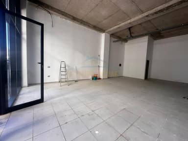 Rent, Business Space, Liqeni i Thatë, Tirana.