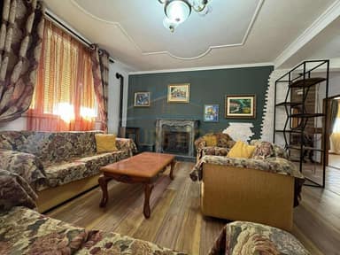 Rent, 3-Storey Villa, Dry Lake.