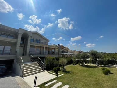 For sale, 3-storey villa, Mjull-Bathore, Tirana