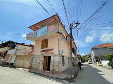 For sale, 3-Storey Villa, Neighborhood 7, Korçë