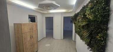 Corporate Space, Sheshi Wilson