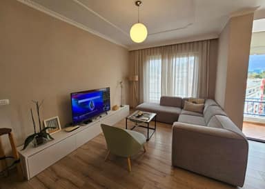 Apartment, Rruga e Kosovarëve
